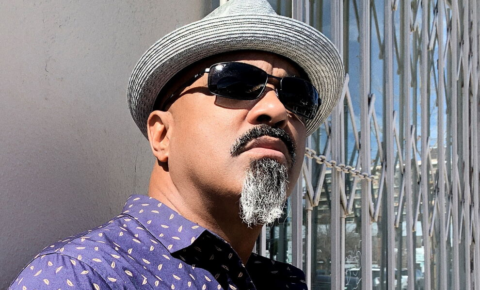 vantile whitfield 1 i1490